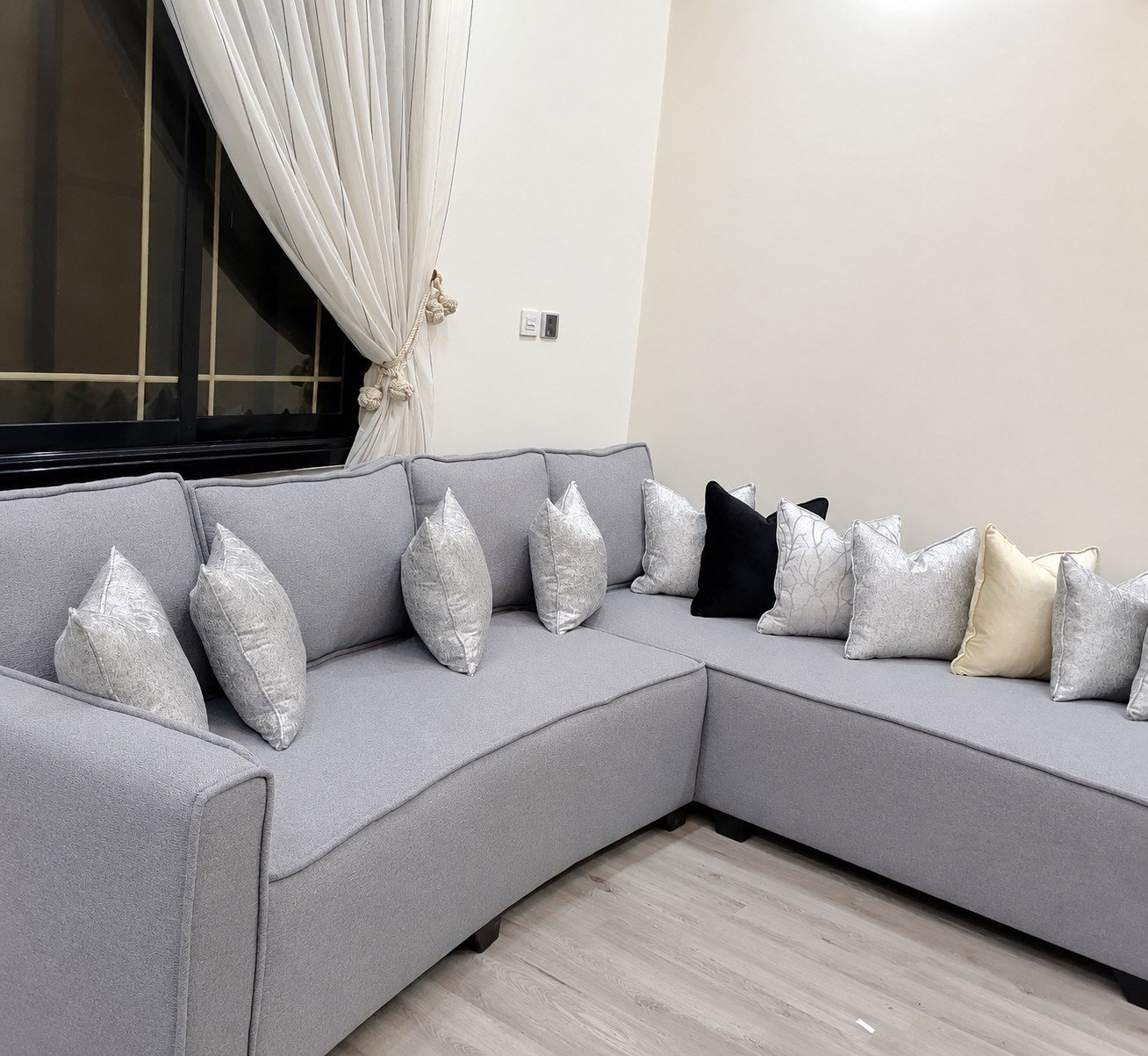 تنجيد كنب وكراسي — مظهر جديد لقطعتك